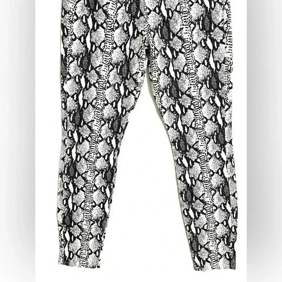 Frame Denim Ali High Rise Python Snake Print Cigarette Jeans SZ 26 NWOT - Picture 4 of 8
